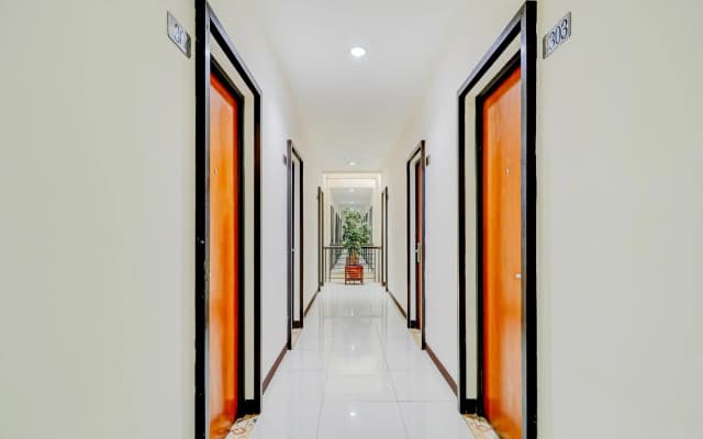 Hotel Setrasari