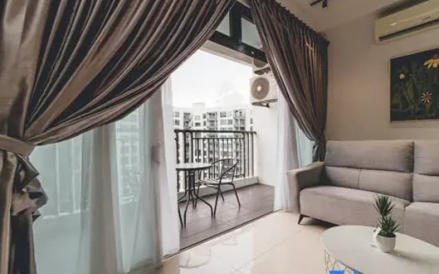 Perling 8scape 3BR Comfy Zone nr Bukitindah/Sutera