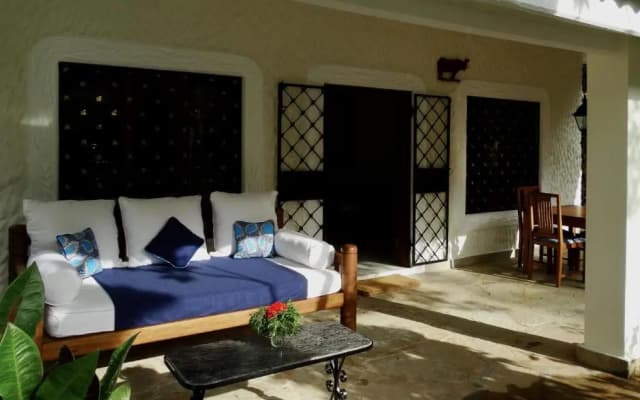 Diani Campsite & Cottages