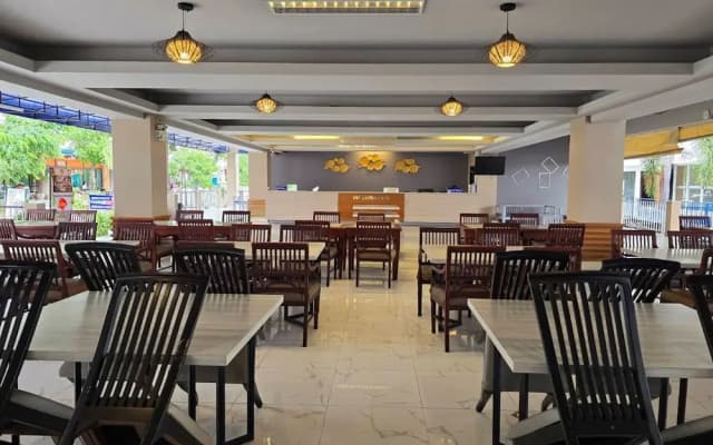 Jomtien Plaza