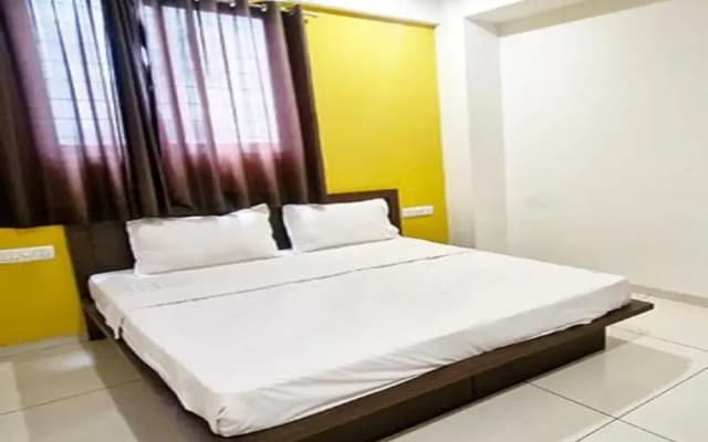 FabHotel Samudra Executive - Nr Solapur Highway