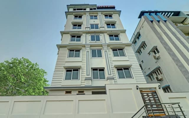 Townhouse The 36 Inn Madhuravada Bus Stop