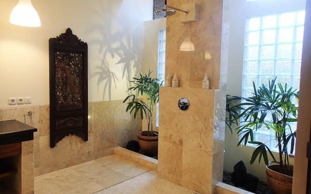 Aloka Bahari Villas