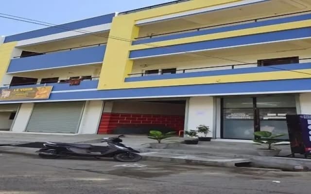 Pondy Pleasant Stay