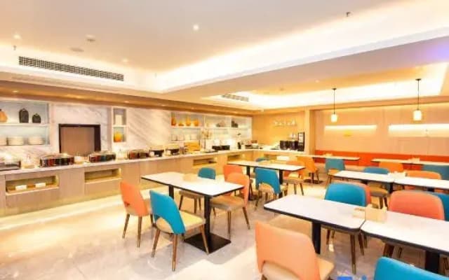 HanTing Hotel (Changchun Gongnong Square Subway Station)