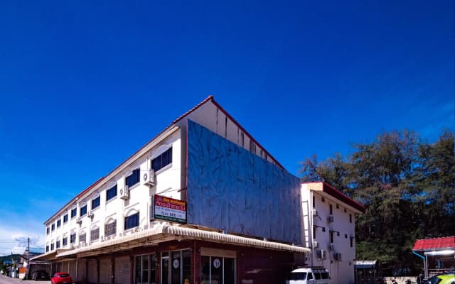 OYO 836 PK Residence