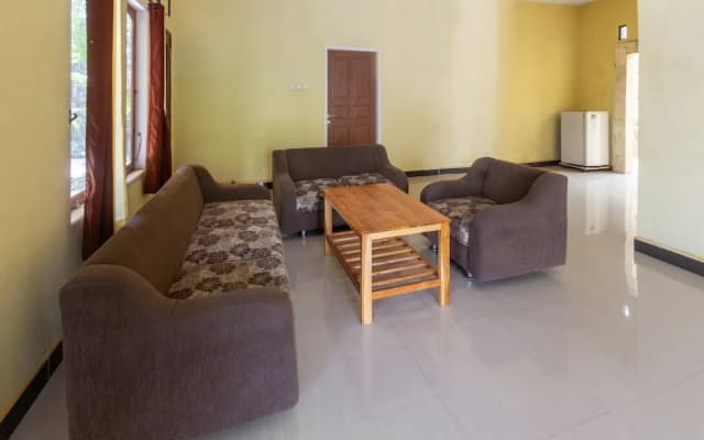 OYO Life 93409 Anugrah House