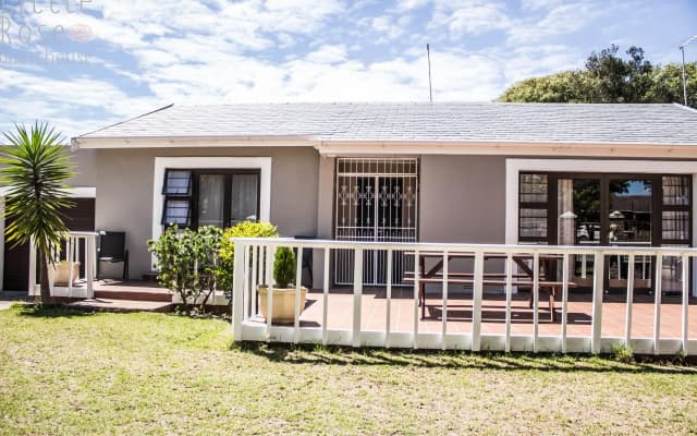 Little Rose Guesthouse & Self-Catering