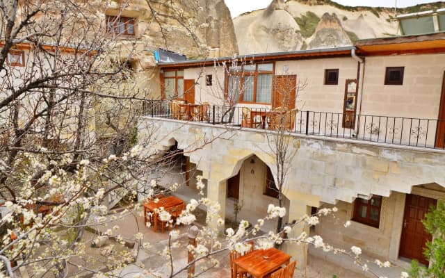 Peri Cave Hotel