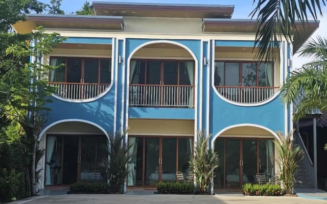 Baannai Lakeview Resort