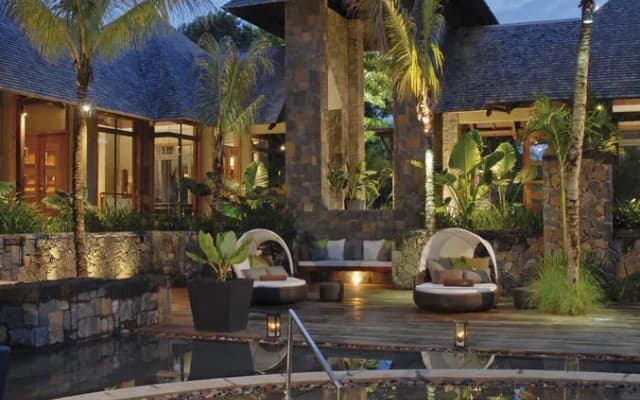 Royal Palm Beachcomber Luxury