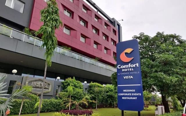 OYO 10192 Hotel Vista Residency