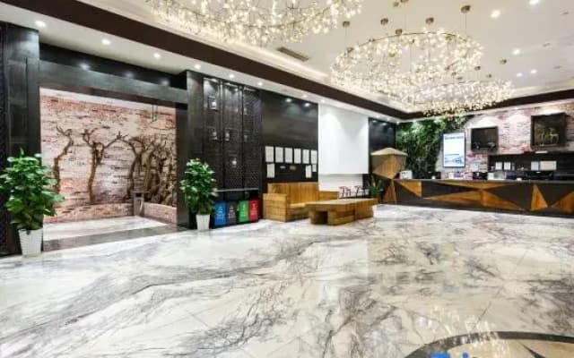 Baina Hotel (Ningbo Laowaitan Shuguang Metro Station Branch)