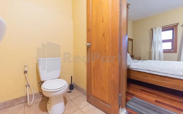 Villa dOasis 2 Puncak Mitra RedDoorz