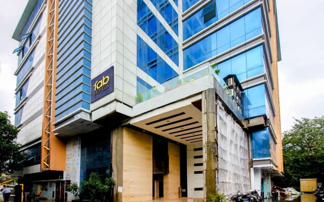 FabHotel Aksa International