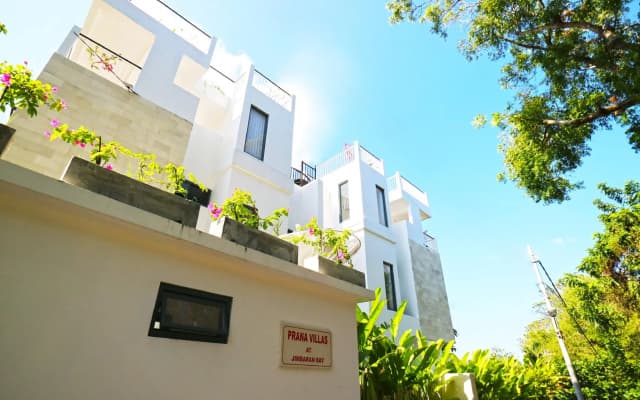 Отель Cove Prana