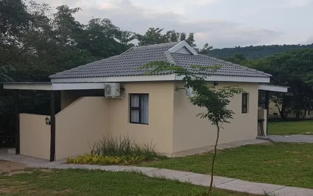 Sand River Cottages