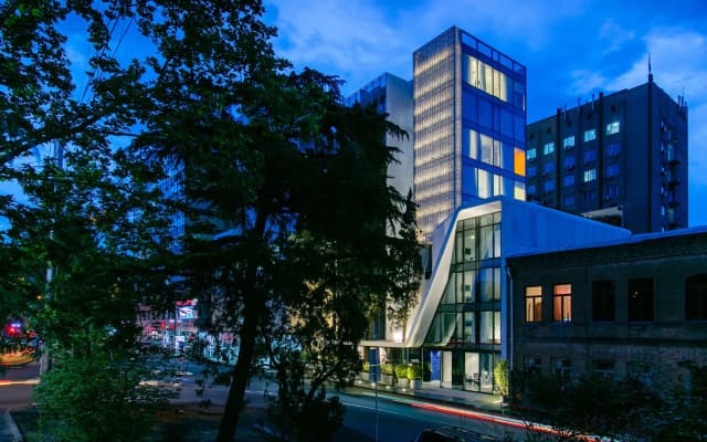 The Grove Design Hotel