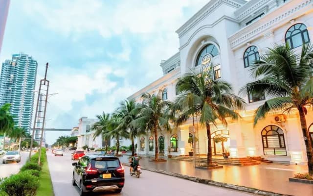 New Ha Long Hotel