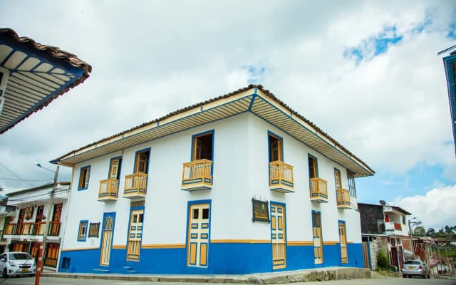 Hostal Ciudad De Segorbe - Hostel