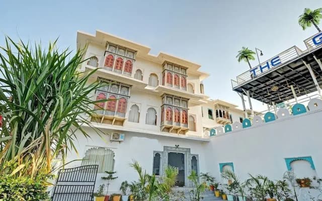 KHAKHRI HAVELI - A Boutique Hotel