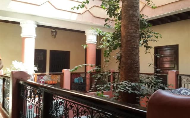Hotel Cecil