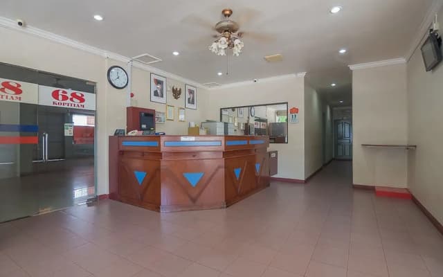 RedDoorz near Nagoya Citywalk Batam 2