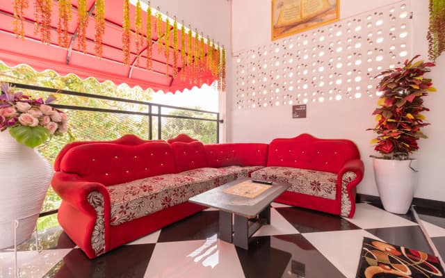 RedDoorz Near Tugu Coklat Pesawaran Lampung