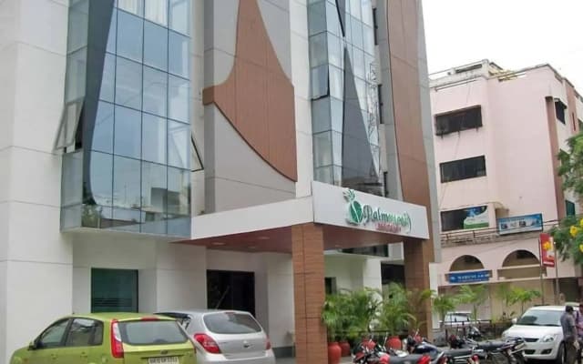 OYO 1030 Hotel Palm View Residency