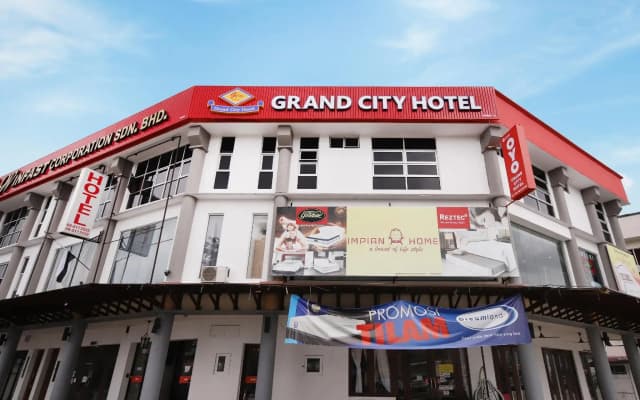 OYO 619 Grand City Hotel 2
