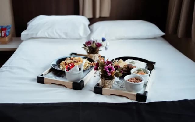 Paris Hotel by H Hotéis Business
