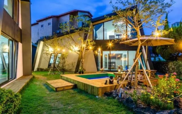 Jeju Ugichani Pension