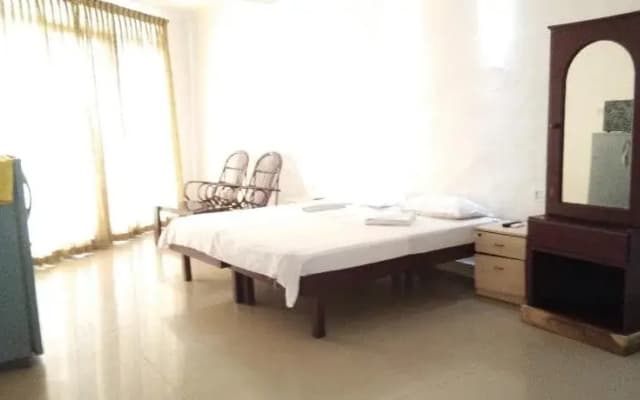 Blooms Beach Resort