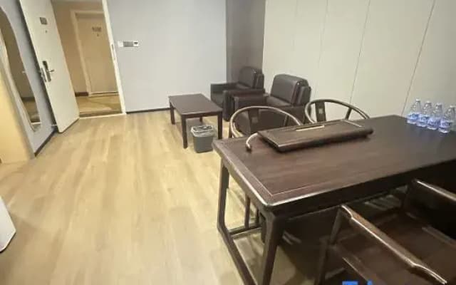 Super 8 Hotel (Zhenhua Shopping Center, Liaocheng Development Zone)