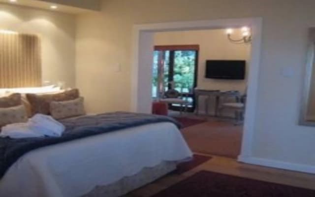 Fernwood Manor