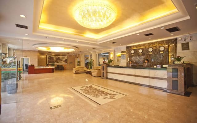 YangShuo New Century Hotel