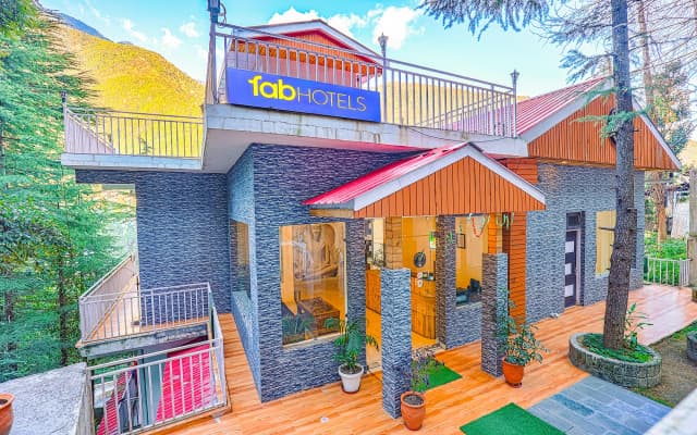 FabHotel Green Origins