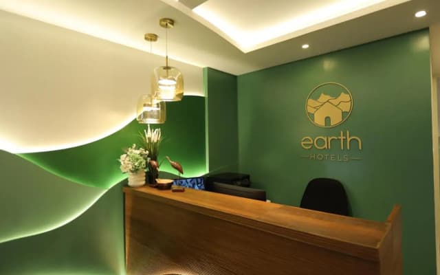 Earth Hotels