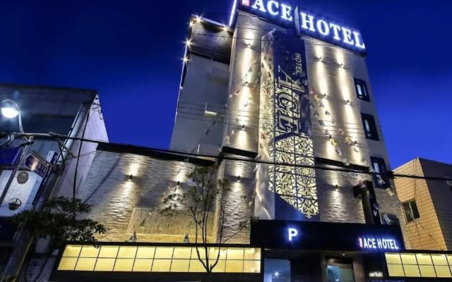 Hotel the Ace