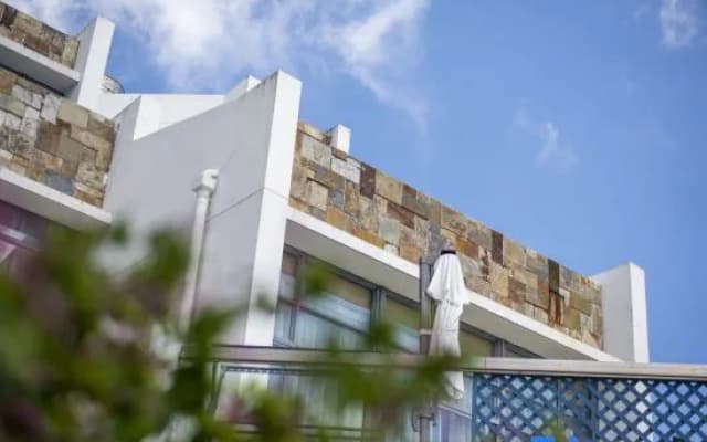 Manla Seaview Garden Villa