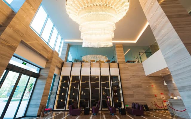 Lavande Hotels Langzhong Railway Station International Trade City