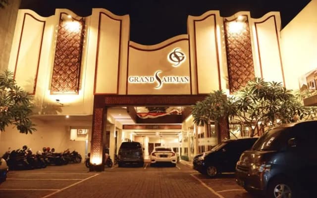 Grand Sahman Hotel
