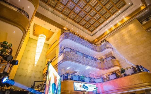 Crowne Plaza Hotel Qingdao by IHG