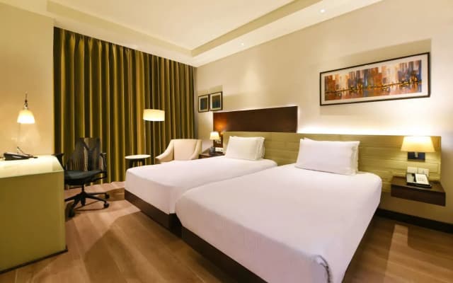 DoubleTree by Hilton Gurugram Baani Square