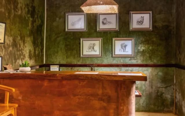 Leopard Walk Lodge