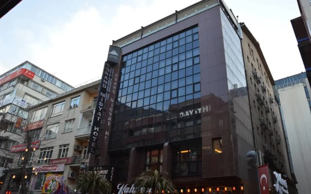 Grand Midyat Hotel
