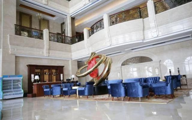 Heihe Yinjian Jianguo Hotel