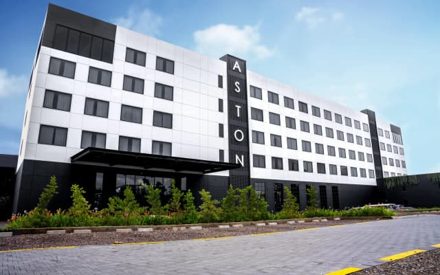 Aston Serang Hotel & Convention Center