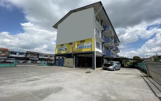 Oyo Home 90295 Beacon Homestay Kuching