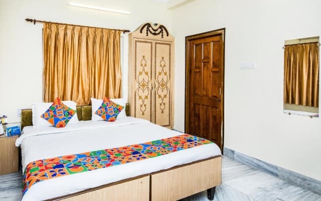 FabHotel Astoria House